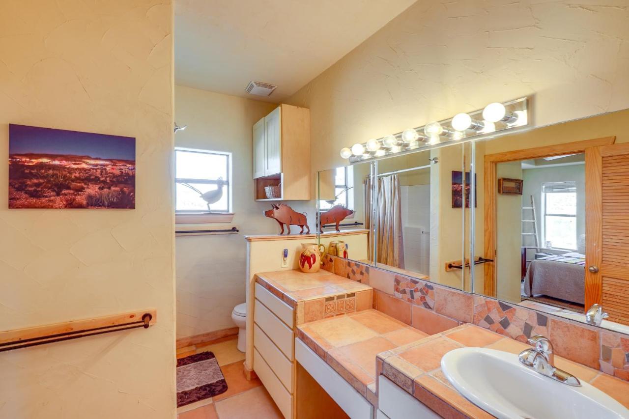 Vibrant Terlingua Vacation Rental Near Big Bend! Buitenkant foto