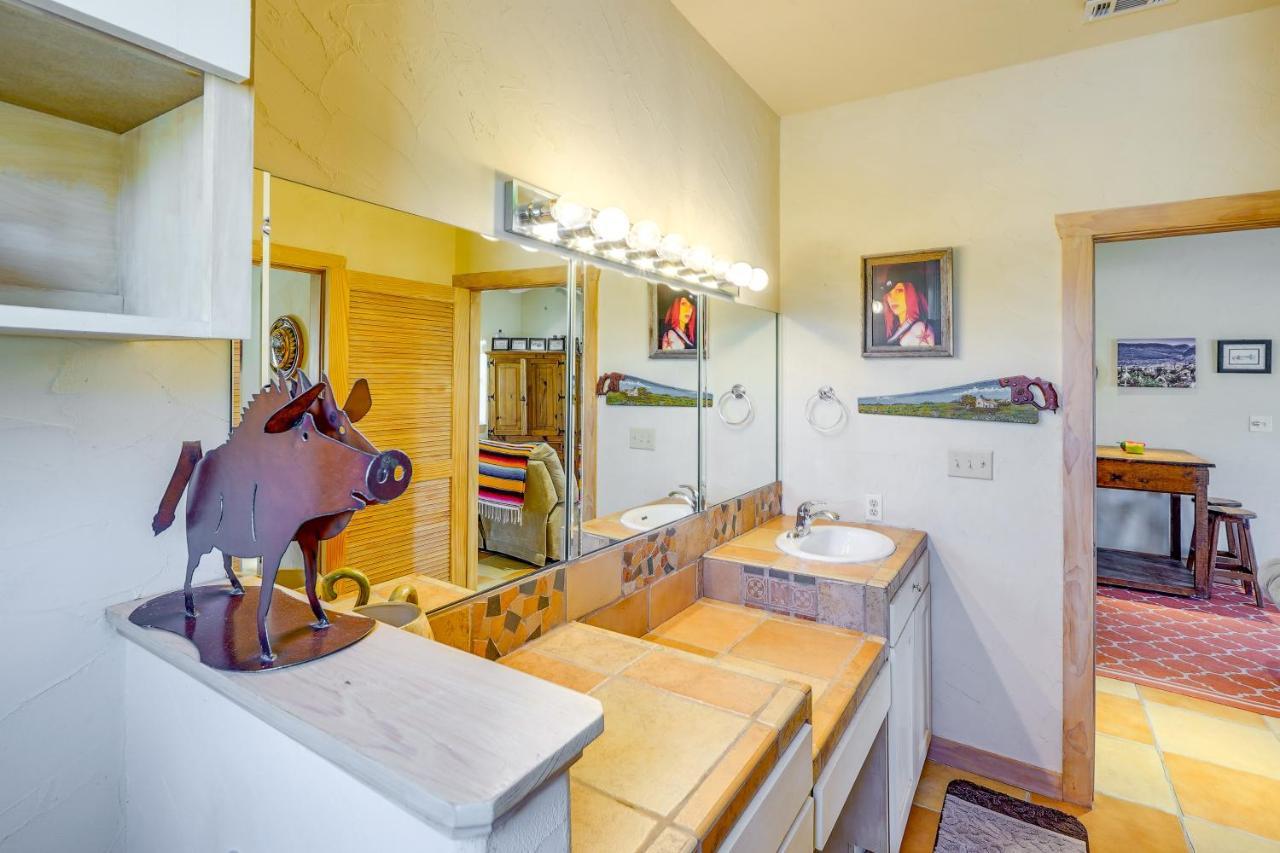 Vibrant Terlingua Vacation Rental Near Big Bend! Buitenkant foto